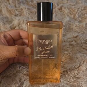 Victoria's Secret Bombshell Soirée Fragrance Mist - Amber
